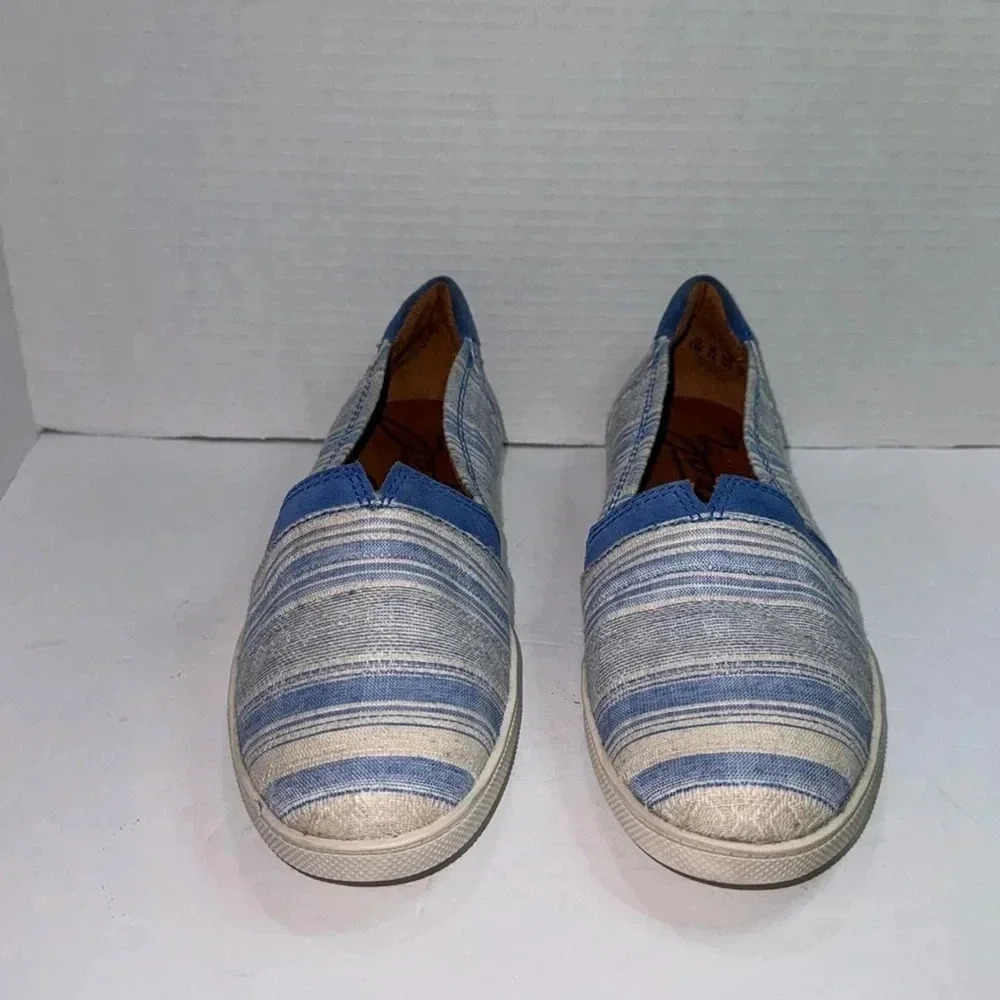 Zodiac Women's Vane Striped Fabric Leather Slip-Blue & Cream Sneakers Shoes - Picture 2 of 5